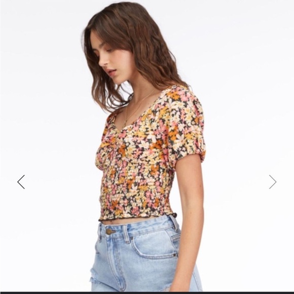 Billabong Floral Smocked “get along” puff sleeve Women's crop Top - Picture 9 of 11